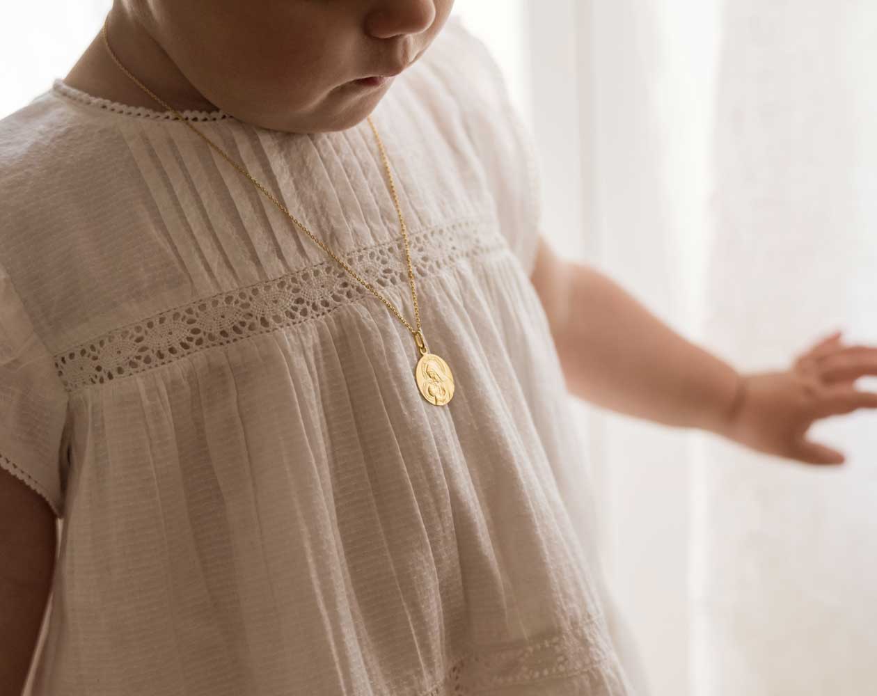 médaille de baptême